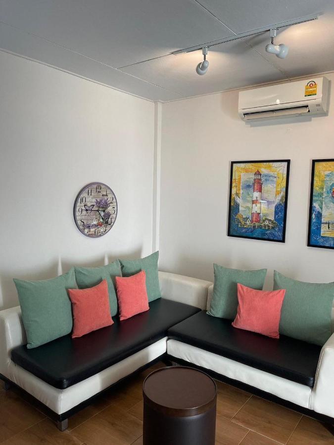 טראט Rynn Hotel מראה חיצוני תמונה